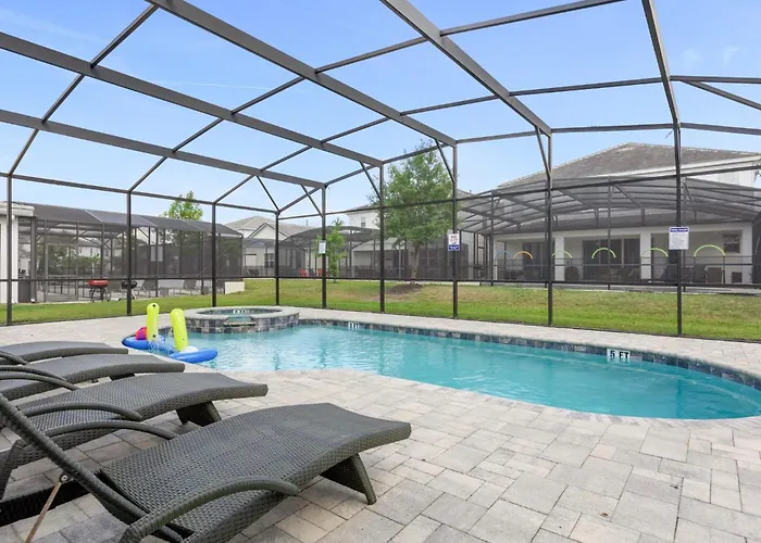 13-Bedroom Resort Home With Pool Hot Tub & Bbq